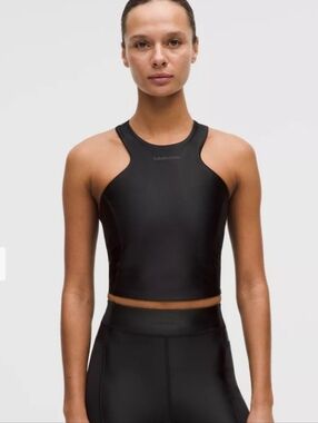LULULEMON Satin Shine Tank Top Medium Support, B/C Cup Wordmark Size 6